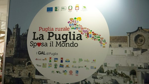 expo-milano-2015---vino-e-spumante-italiano---Domini-Dauni---spumante-san-severo